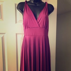 Soprano Fuchsia Pleated Dress M/L